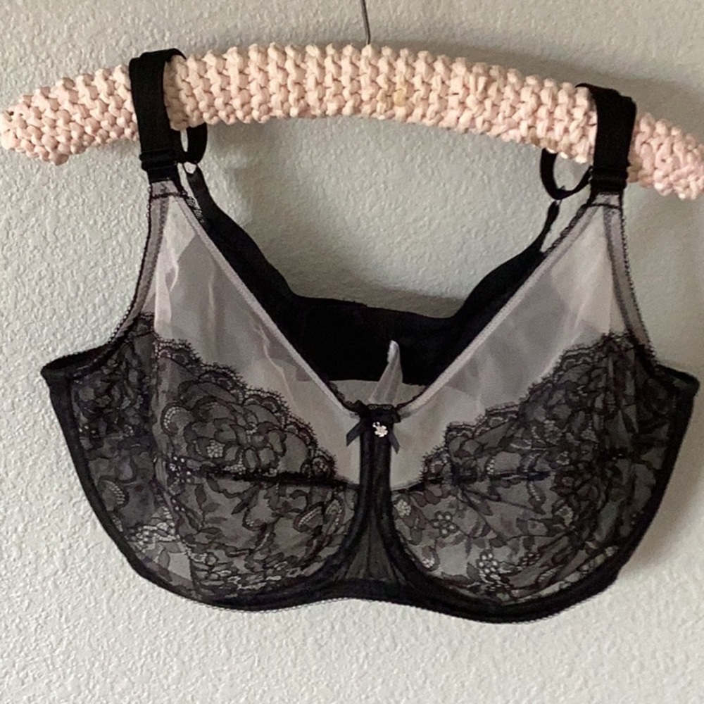 Wacoal Lace Bra 42DD